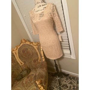 NWT Gianni Beni stunning peach laced dress